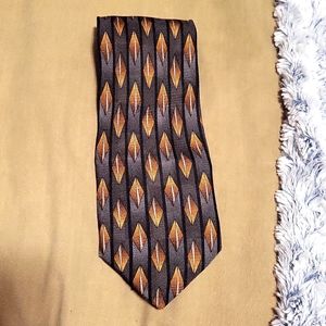 Trump Arrow geometric 100% silk men's neck tie grey & golden brown CA 00276